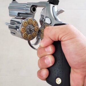 Revólver Taurus RT 838 Calibre .38 "4" Inox 8 Tiros